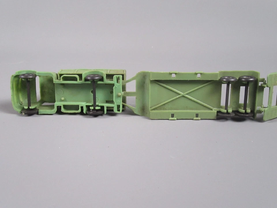 C144 Noreda Francia Mercedes Militare + Rimorchio Giocattolo Bazar Plastica 1:50 - Immagine 3 di 4