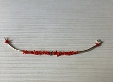 BRACCIALETTO CON SPEZZETTATURE DI CORALLO SARDO E CHIUSURA IN ARGENTO