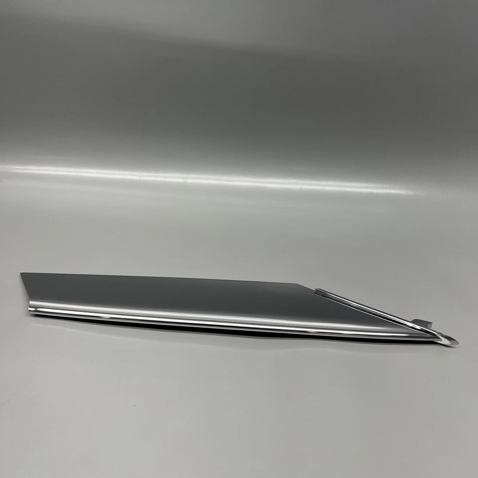 TESLA MODEL S LOUVER MOLDING TRIM LOWER RIGHT 2016 2017 2018 2019 2020 OEM Foto 3 de 4