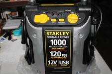 Stanley Fatmax J7cs Portable Power Station Jump Starter 700 Peak Amp Battery