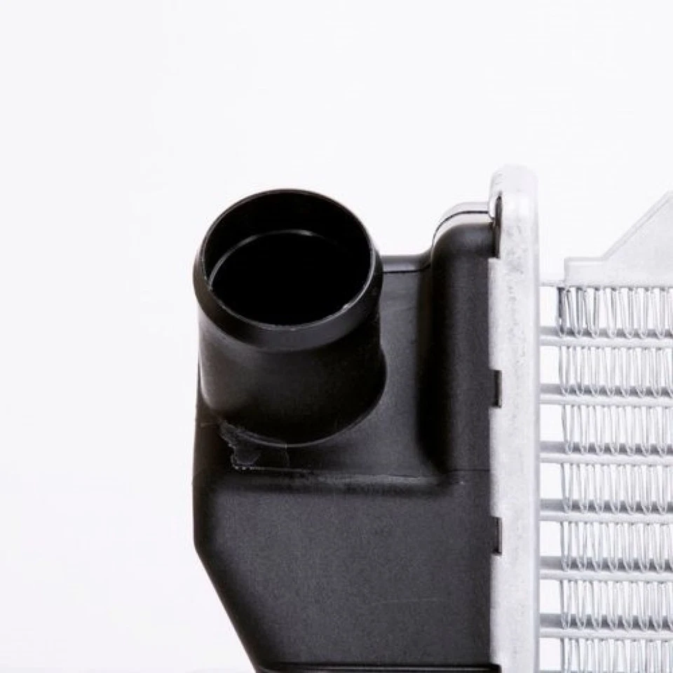 For Buick Regal Radiator 1994-1996 | 3.1L/3.8L 5/8 Core Aluminum For GM3010131 - Image 3 of 4