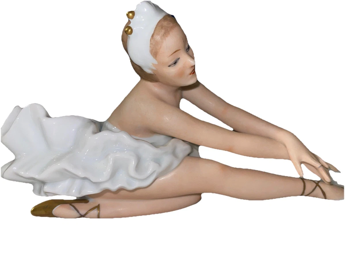 Wallendorf Ballerina In Antique Ceramic & Porcelain Figurines for