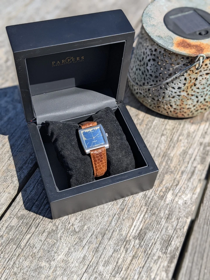 Longines Conquest años 60 cuerda manual 30 mm caja cuadrada Cal L847.3. Preciso. En caja Foto 2 de 4