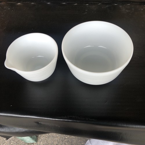 Vintage Hamilton Beach Electric Stand Mixer 24 And 28 Pyrex Mixing Bowls 1938 - 第 1/9 張圖片