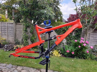 Calibre Bossnut V2 Frame and Forks and Rear Shock UK