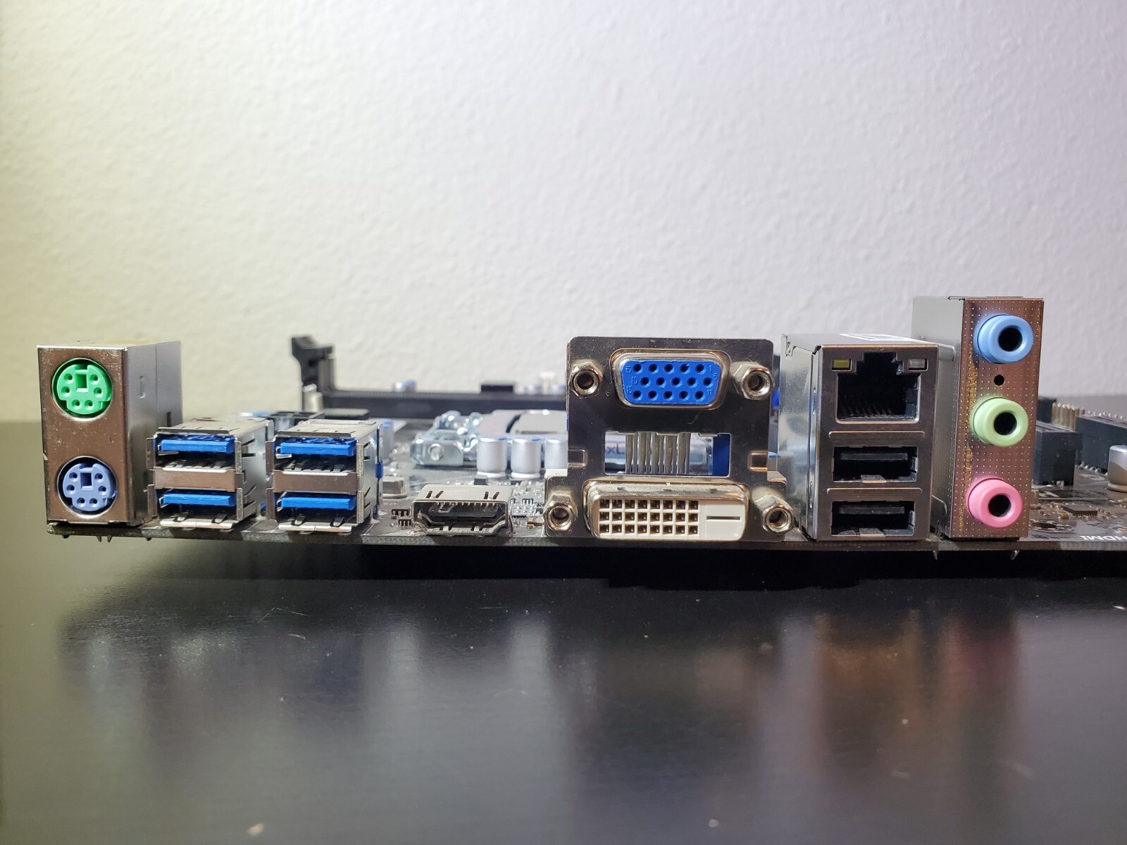 MSI H81ME34 mATX Motherboard LGA 1150 Corsair H90 AIO Intel i54570 eBay