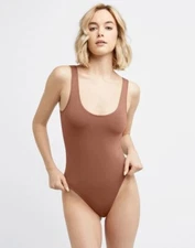 Maidenform Size 2XL Women's Smoothing Seamless Plunge Bodysuit DMS103 Chestnut