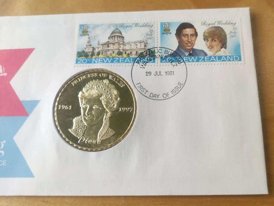 1981 New Zealand Royal Wedding Stamp FDC Inlaid Princess Diana Gold Color Coin - Image 3 of 4