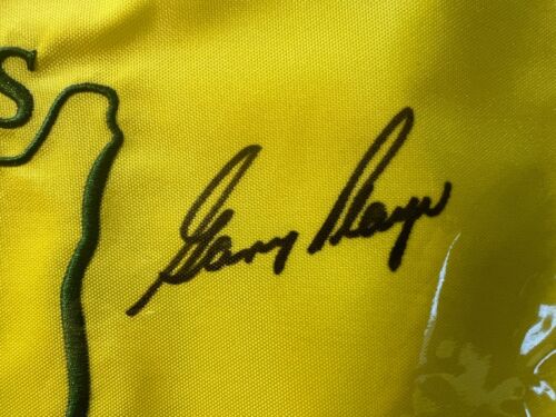 Gary Player Signed 2016 Masters Golf Autographed Flag JSA - Picture 2 of 3