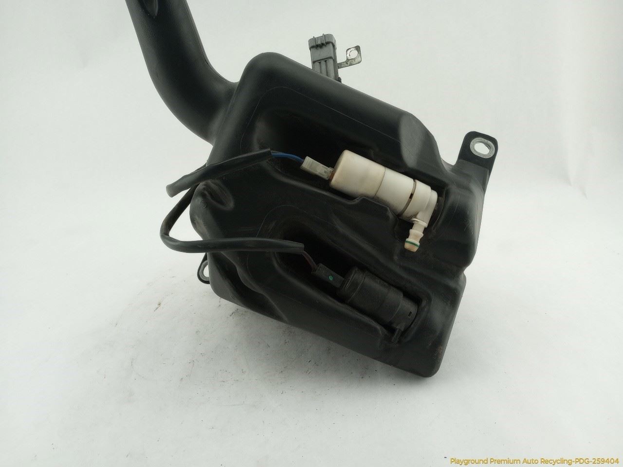 Maserati Quattroporte M139 Windshield Washer Storage Reservoir Tank Fits 03-08