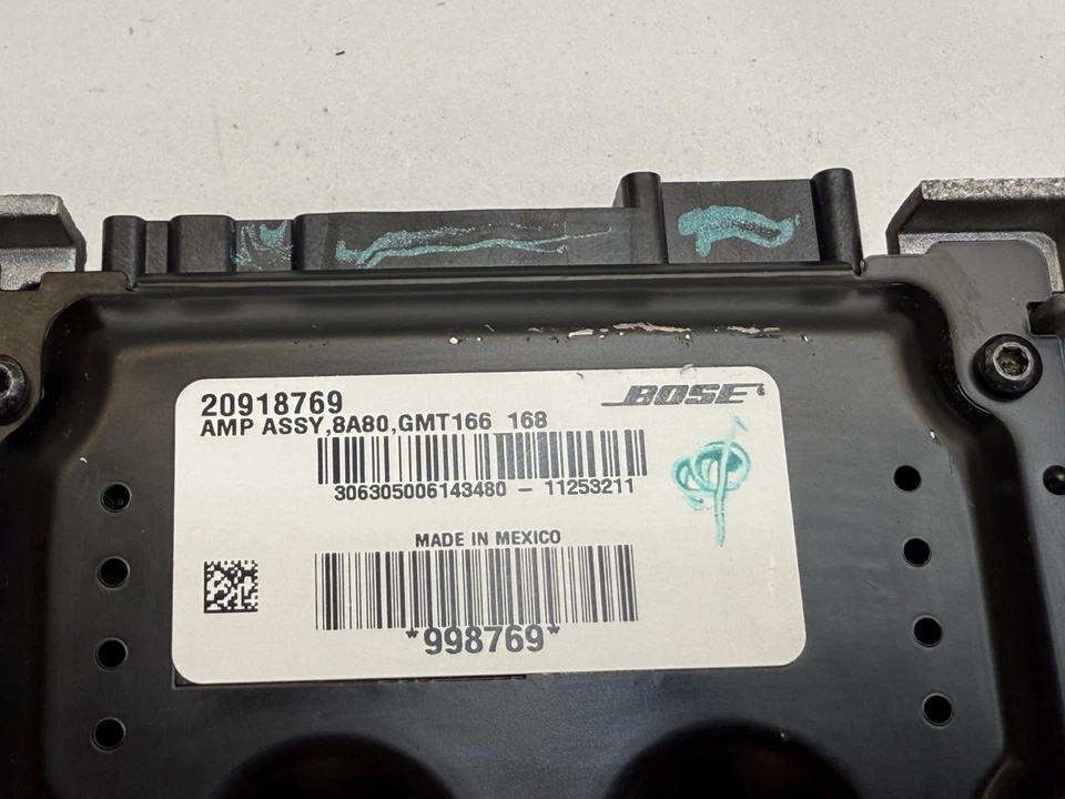Amplificador de radio de audio estéreo Cadillac SRX 2010-2012 AMP Bose OEM GM 20918769 Foto 3 de 4