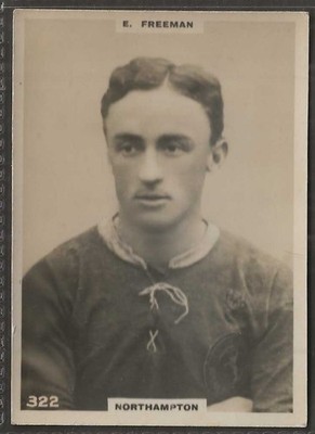 PINNACE FOOTBALL (LF-GRÖSSE SCHWARZ OVALER RÜCKEN) - #0322 - NORTHAMPTON - E. FREEMAN