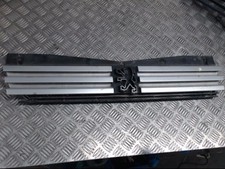 Calandre Peugeot 205