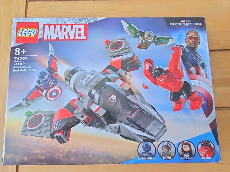 LEGO Marvel 76292 Captain America vs. Red Hulk Battle