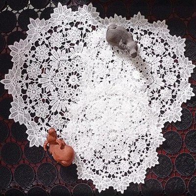 4 Stück Runde Bestickte Tischmatte, 20CM Platzsets Untersetzer Tischset Hohle... - Bild 1 von 4