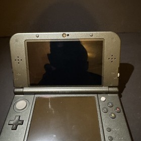 New Nintendo 3DS XL Gray Black Console W Charger US Version