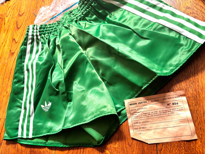 vintage ADIDAS SHORTS 80er neu in Tasche GR 85 SUPER A VENTEX NYLON GLANZ
