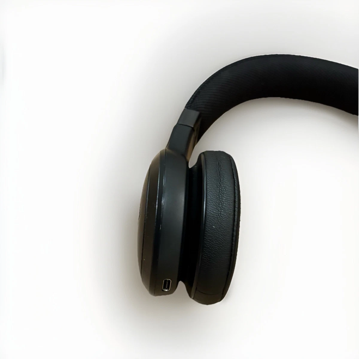 JBL Live 460NC Black Headphones photo 3