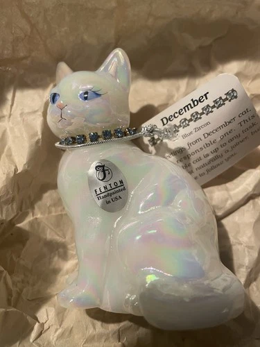FENTON December CALENDAR CAT Kitten IRIDESCENT GLASS FIGURINE w Orig Box VINTAGE