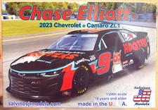 2023 Chevrolet Camaro Chase Elliott Hooters 1:24 Salvinos JR 388041