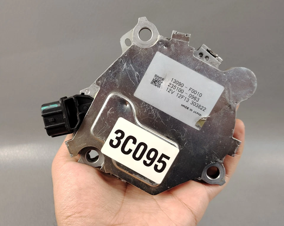 2018-2022 TOYOTA / LEXUS CAMRY RAV4 COROLLA VVTI SOLENOID ACTUATOR ASSEMBLY - Image 4 of 4