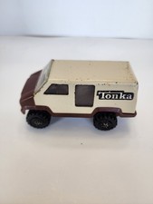 VINTAGE 1978 TONKA BROWN TAN CARGO VAN PRESSED STEEL USA MADE 4โ TOY