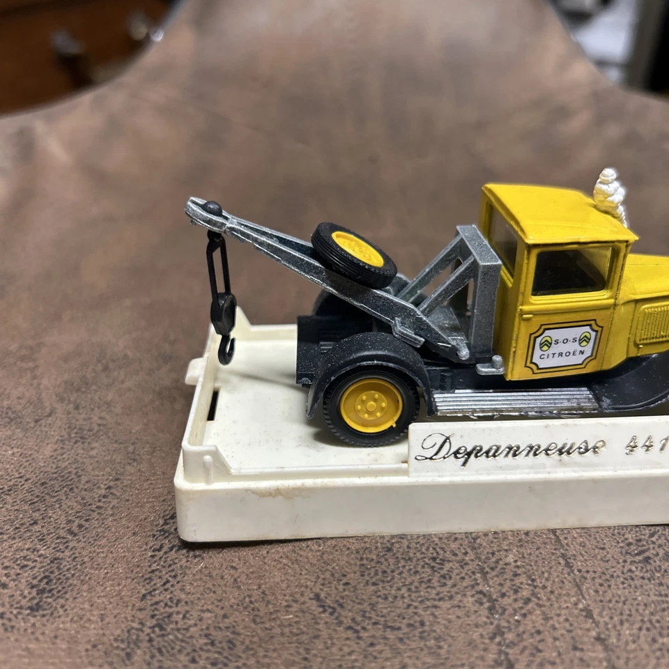 1/43 Solido Citroen Depanneuse 4410 Yellow  Diecast TOW TRUCK WRECKER  rare - Image 4 of 4