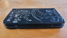 &ldquo;New&rdquo; Nintendo 3DS XL Pokemon Sun & Moon Solgaleo & Lunala Black Edition Console