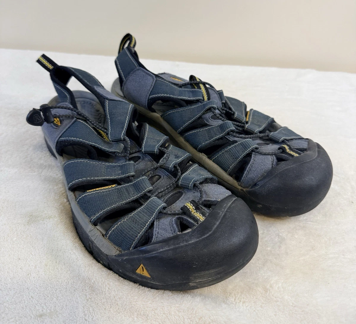 Keen Newport H2 Sandals Men\'s Size 8.5 Dark Blue Navy Water Shoes Waterproof EUC Keen Sandals Men Newport H2 in Navy — Cabaline main image 2