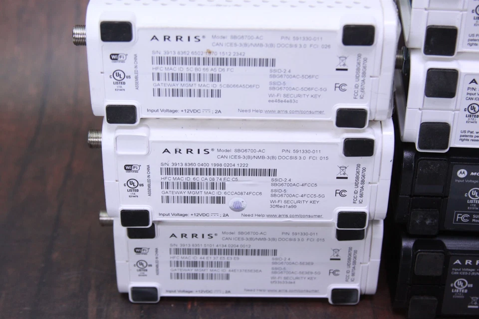 LOT OF 7 Motorola Arris Surfboard SB6121 SB6190 SBG6700-AC Cable Modems NO CORDS - Image 4 of 4