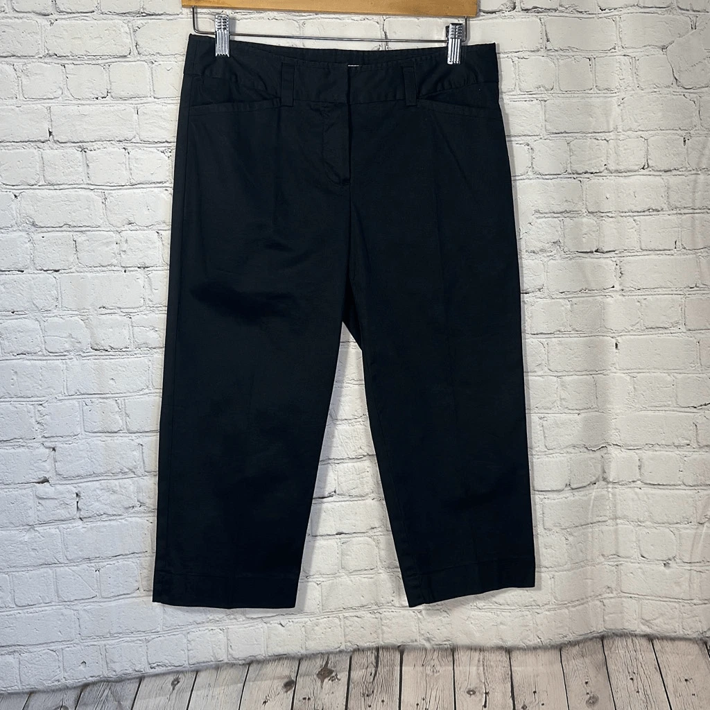 Trina Turk Black Capri Cropped Pants size 6