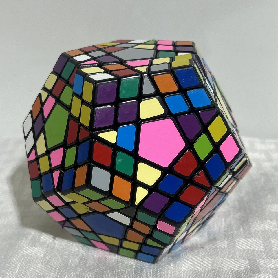 Rompecabezas Shengshou Megaminx Speed Cube, 5x5 Gigaminx seminuevo Foto 2 de 4