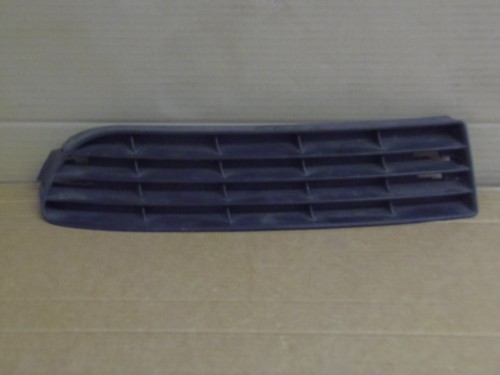 Audi A6 Lüftungsgitter Stoßstange Zierleiste Nebelscheinwerfer 4A0807345 J