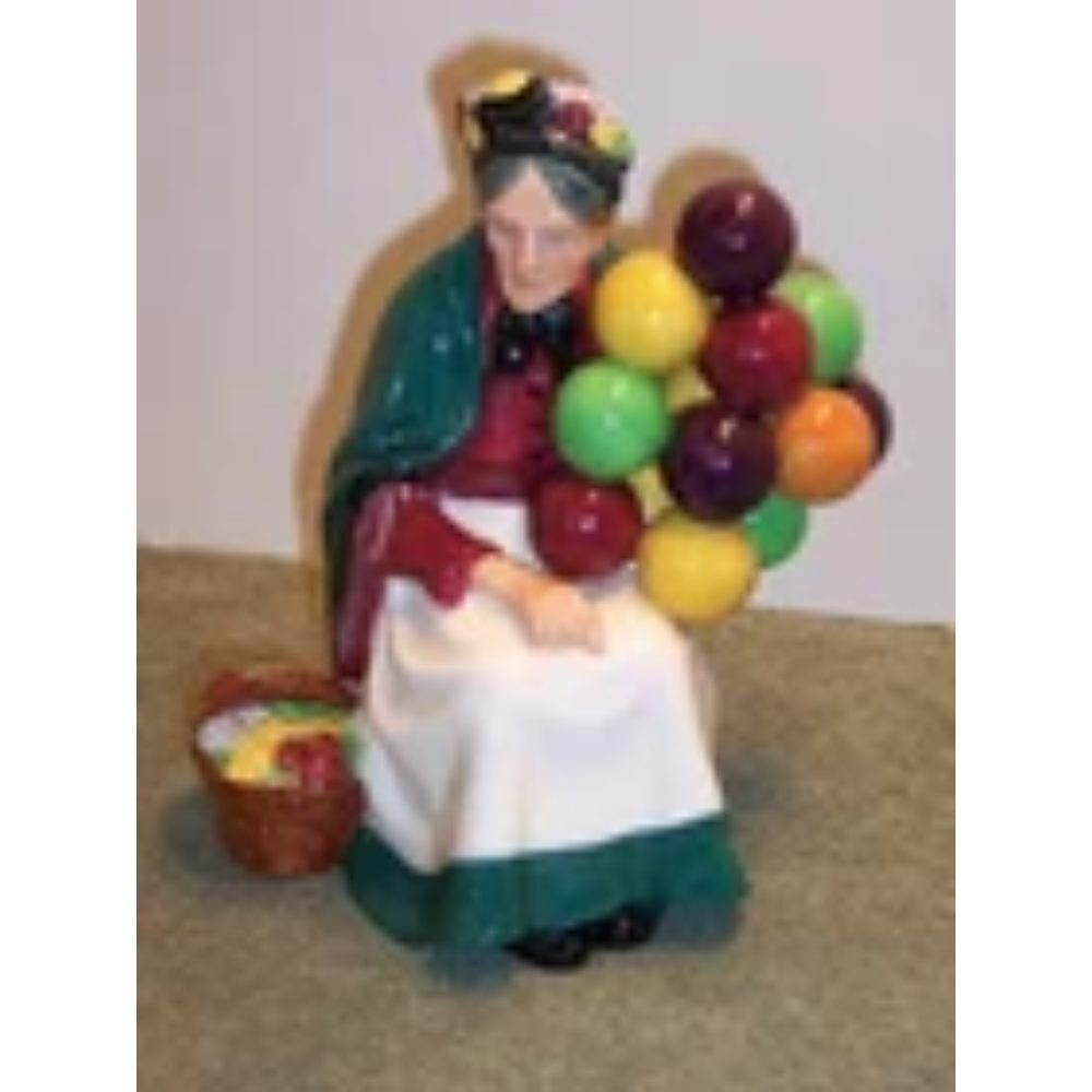 null - Figurine - Old Woman Fruit Seller, Seated