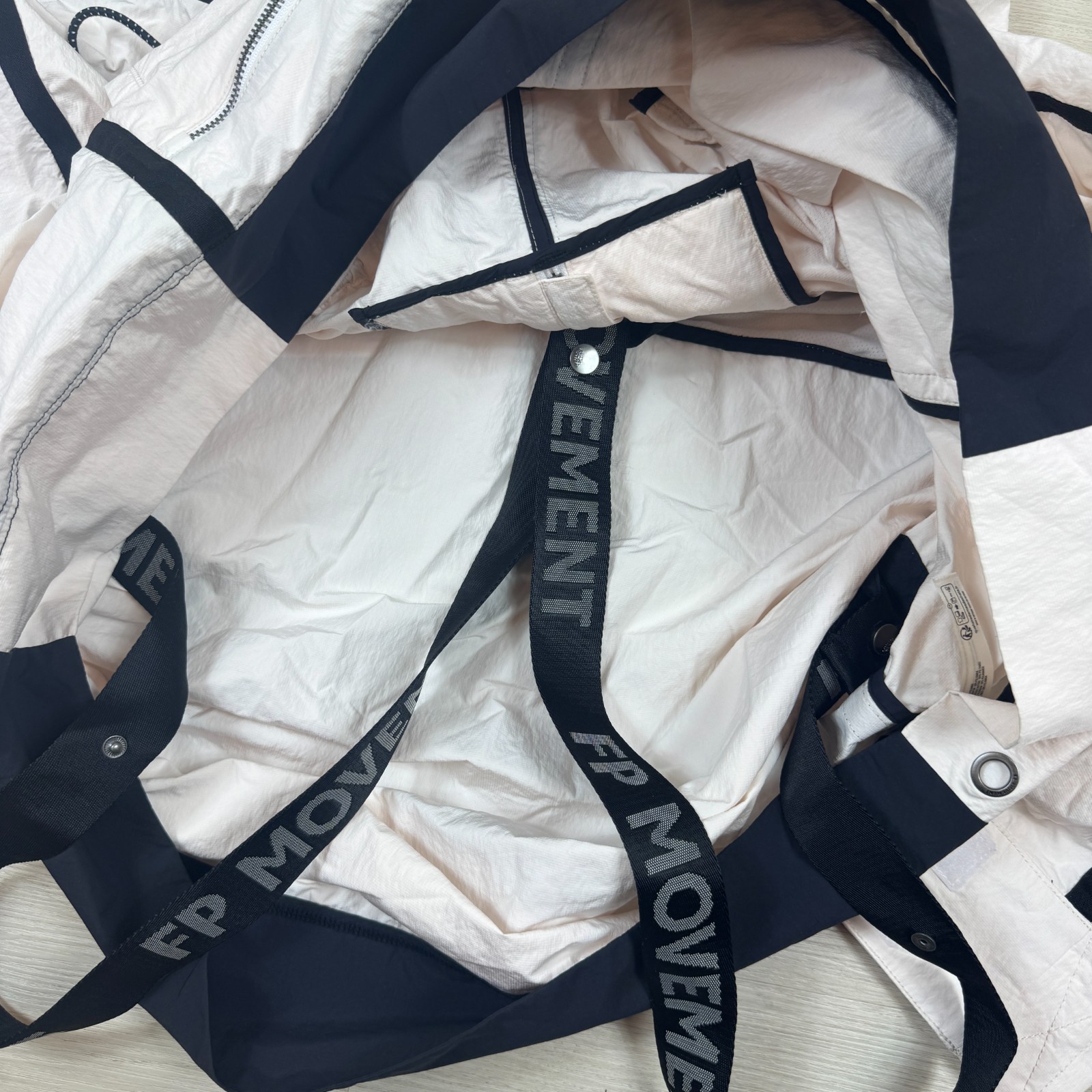 Free People Movement Peace Out Backpack Parachute Parka Size XS/S White image 8