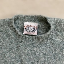 Jamieson's 100 Shetland Wool Crew Neck Sweater Gray M Made in Scotland USED