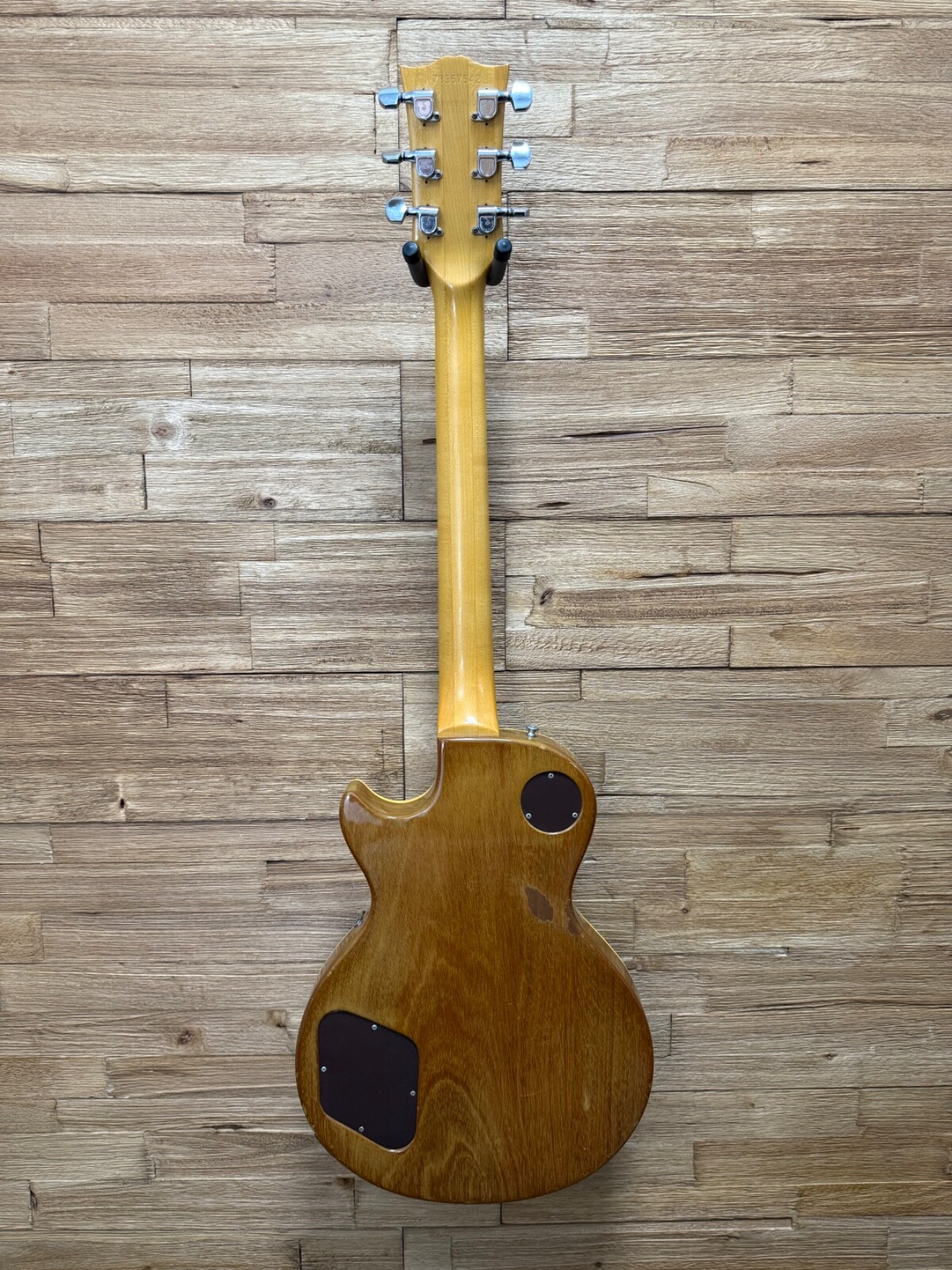 Gibson Les Paul Deluxe Guitar 1977 Natural 9lbs 10oz w/Gen 2 Chainsaw case-Clean