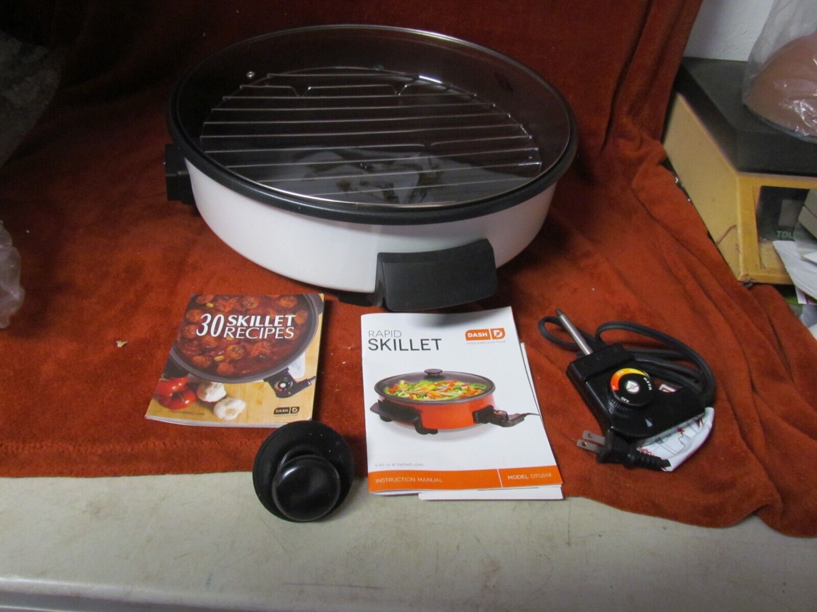 Dash Family Size Rapid Heat Electric Skillet 14in Non Stick Surface + Hot  Oven