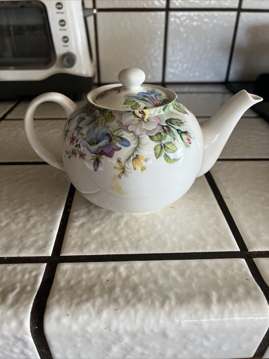 Royal Crown Duchy Fine China Teapot | eBay