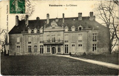 CPA VENDEUVRE-sur-BARSE Le Chateau (72049)