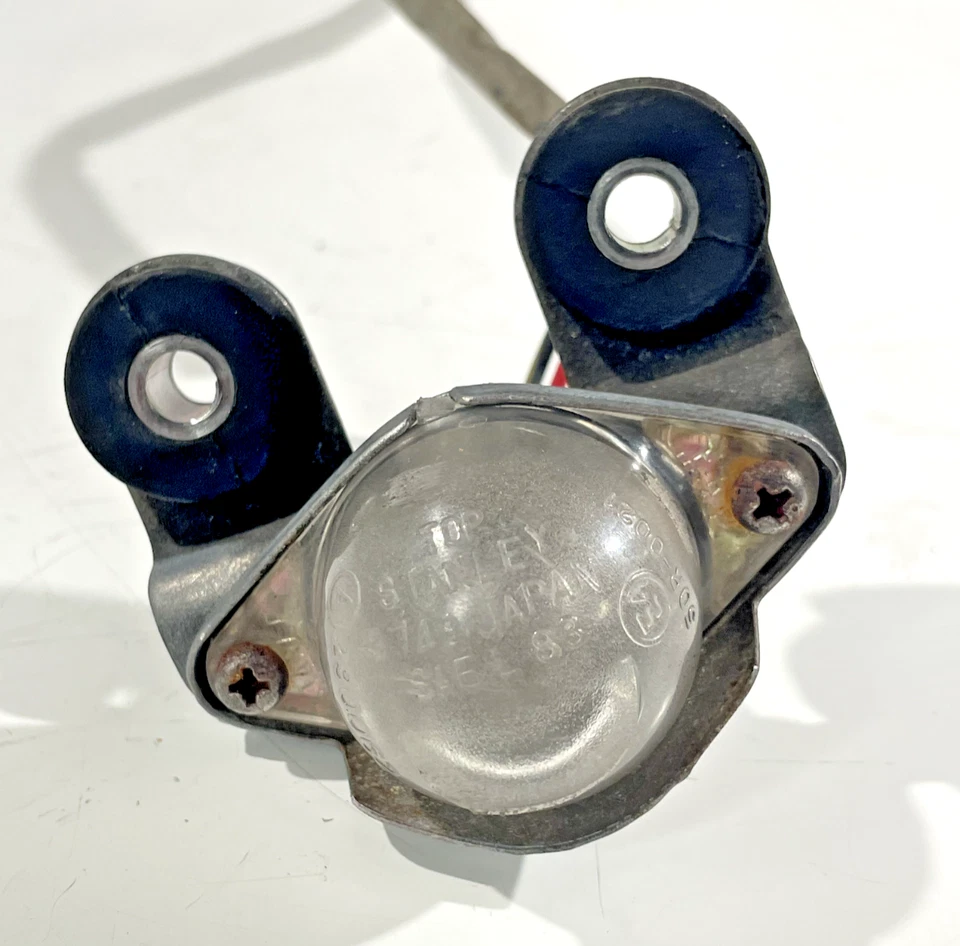 Lámpara de luz de registro de matrícula trasera Kawasaki ZZR600E ZX600E ZX600E ZZR 600 E 1993 - 2006 Foto 4 de 4