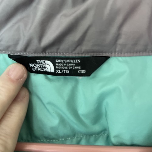 The North Face Girls' Puffer Jacket Size XL Grey and Green Zip Up Pockets - Picture 3 of 11