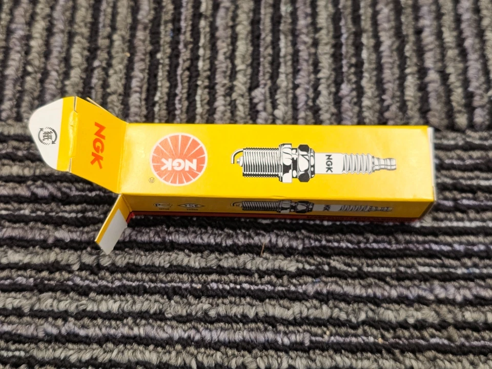 (数量 10)NGK 6376 LFR5A-11 V 型火花塞适用于 2010 - 2017 年丰田凯美瑞 — 第 3/4 张图片