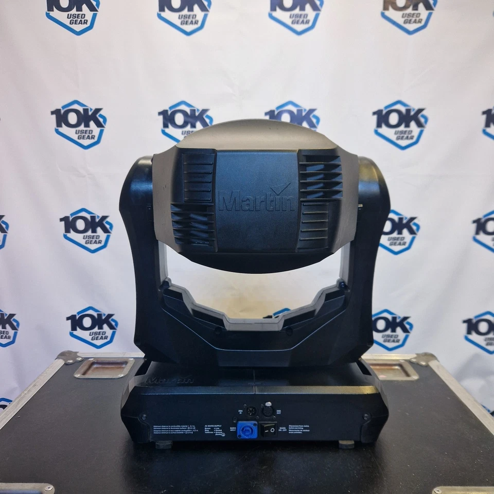 Martin MAC Quantum Profile White LED Spot, CMY color mixing, Set of 2 in f/case - Image 4 of 4