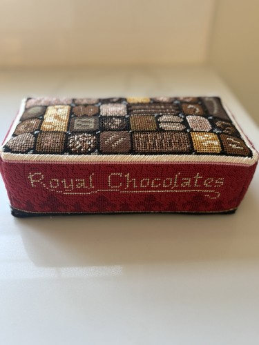 Susan Roberts Needlepoint 0395 Box Of Chocolates Brick Cover 13m COMPLETE!