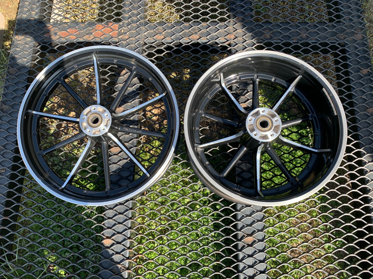 2013-17 Harley-Davidson Softail Breakout Wheels FXSB Front and