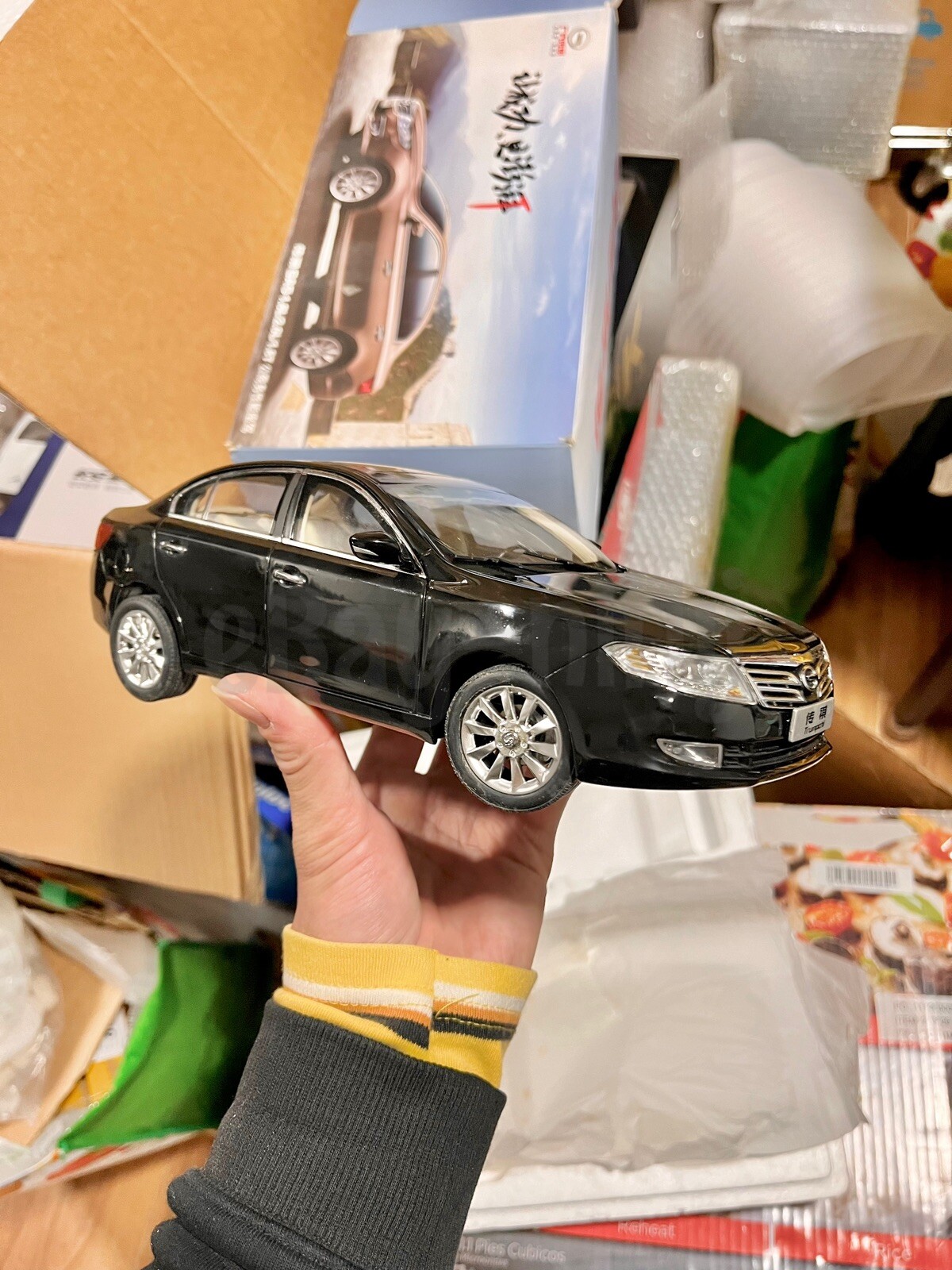 1:18 Scale GAC Motor Black Diecast Model Car