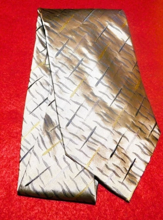 ENRICO VENTURI MADE IN ITALY CORBATA A RAYAS CRUZADAS BEIGE/NEGRO/AMARILLO - CORBATAS PARA EL CUELLO Foto 2 de 3