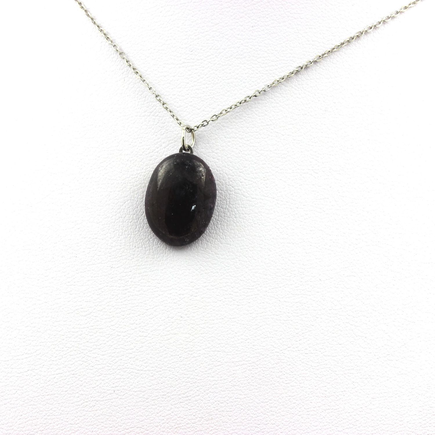Collier saphir bleu d'Afrique 17.44 carats le cadeau d'anniversaire idéal