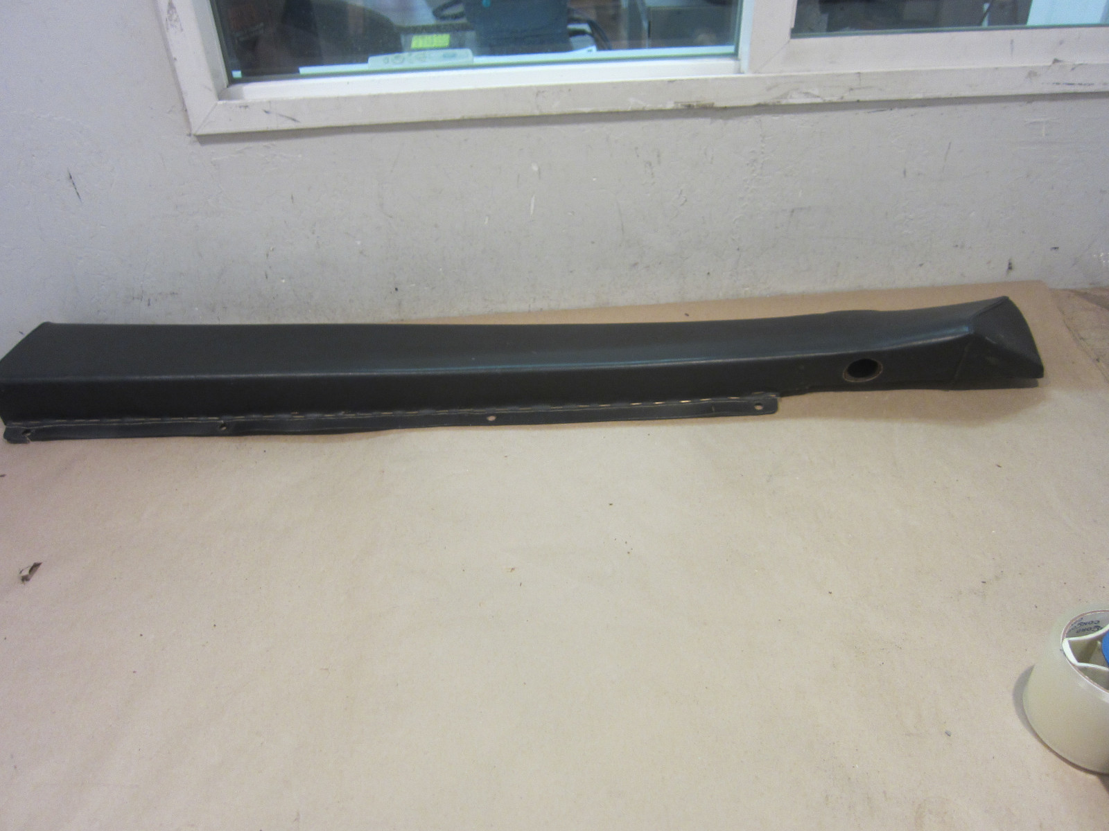 Ferrari Mondial 8 - LH Upper Door Panel Trim - Black - P/N 60624100